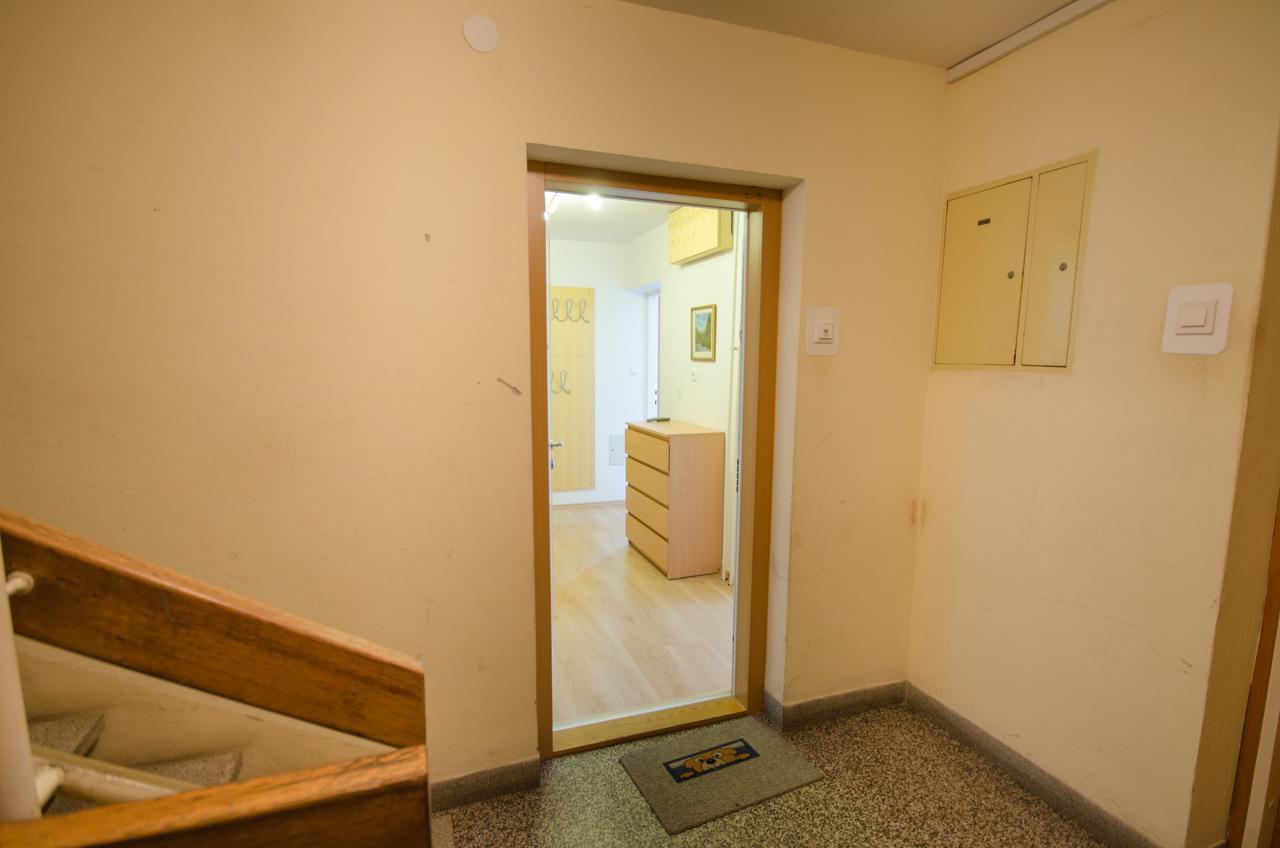 Apartment Near The Train Station Ljubljana Exterior foto