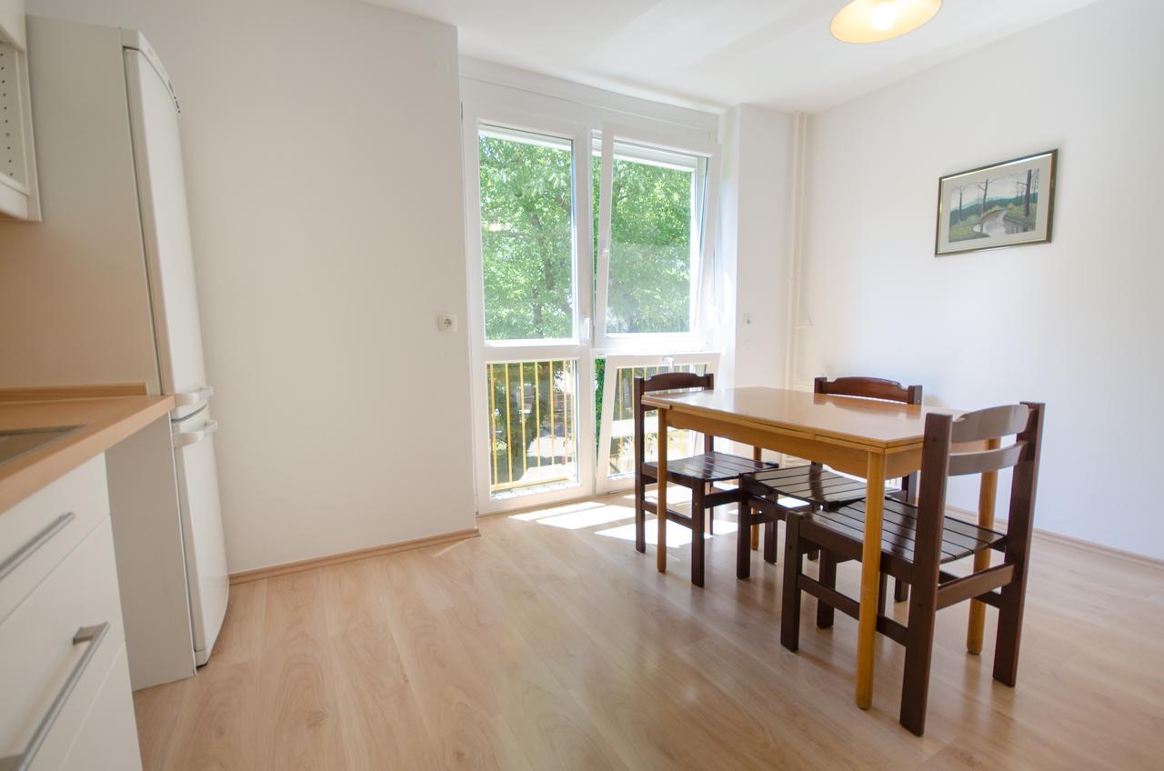 Apartment Near The Train Station Ljubljana Exterior foto